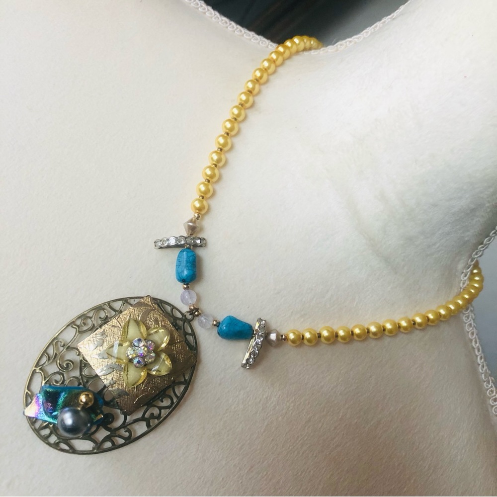 Handcrafted repurpose art glass pendant Czech glass Pearl necklace